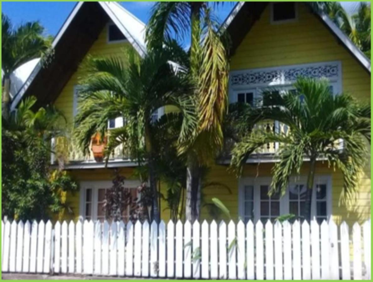 Yellow Houses Bocas Duplex Bocas del Toro Exteriör bild